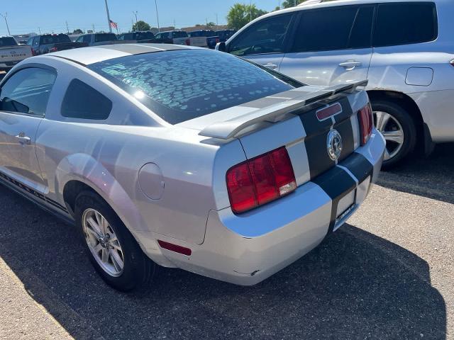 2006 Ford Mustang - $2,780