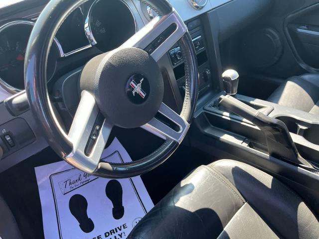 2006 Ford Mustang - $2,780