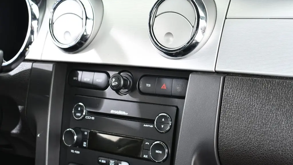 2009 Ford Mustang GT Deluxe