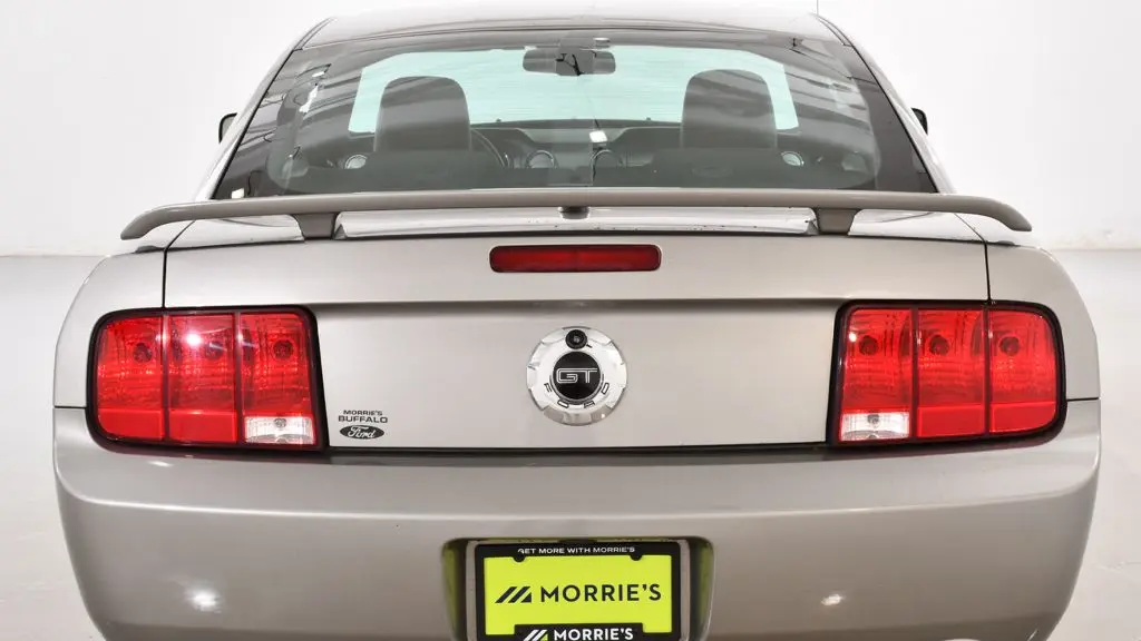 2009 Ford Mustang GT Deluxe