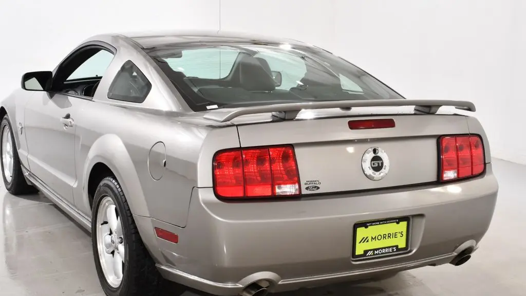 2009 Ford Mustang GT Deluxe