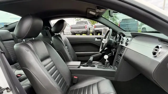 2007 Ford Mustang GT Deluxe