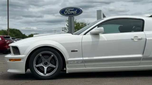 2007 Ford Mustang GT Deluxe