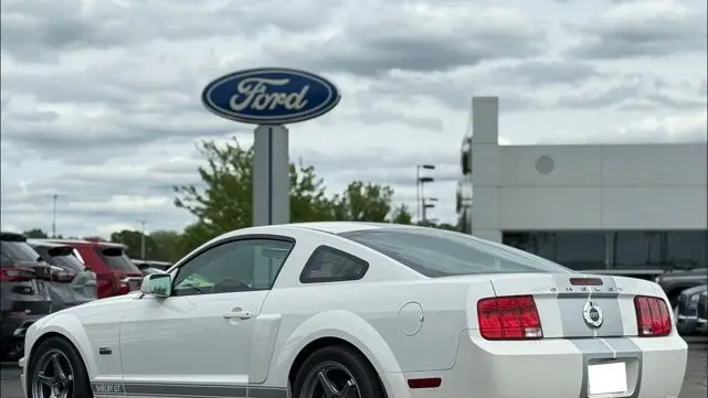 2007 Ford Mustang GT Deluxe