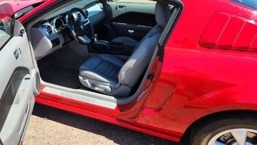2007 Ford Mustang GT Deluxe