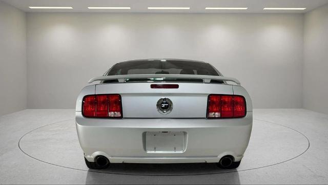 2005 Ford Mustang GT Premium