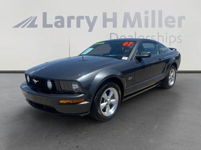 2007 Ford Mustang GT Deluxe 2DR Fastback