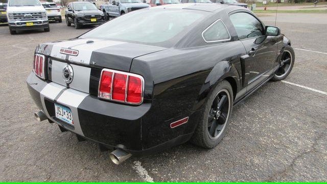 2007 Ford Mustang GT Deluxe