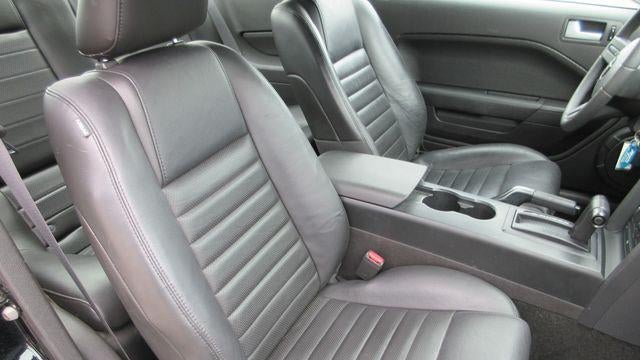 2007 Ford Mustang GT Deluxe
