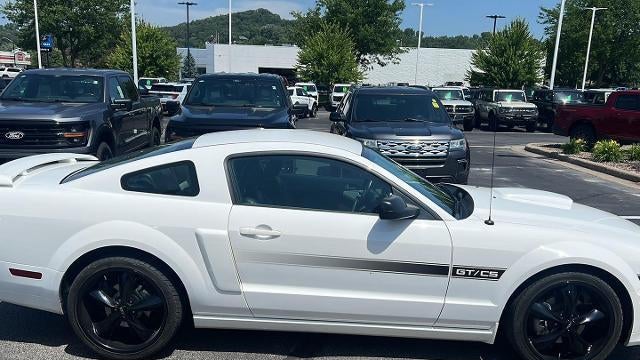 2007 Ford Mustang GT Deluxe