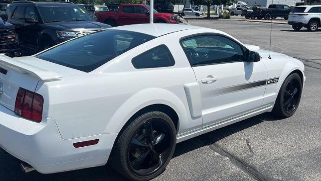 2007 Ford Mustang GT Deluxe