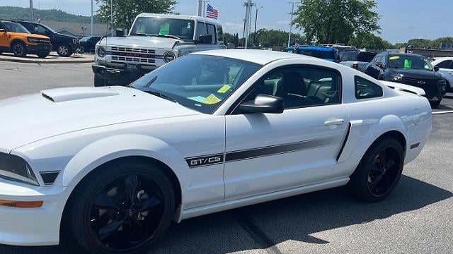 2007 Ford Mustang GT Deluxe