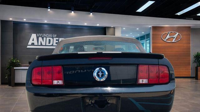 2008 Ford Mustang V6 Deluxe
