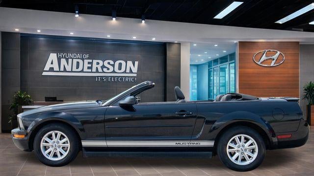 2008 Ford Mustang V6 Deluxe
