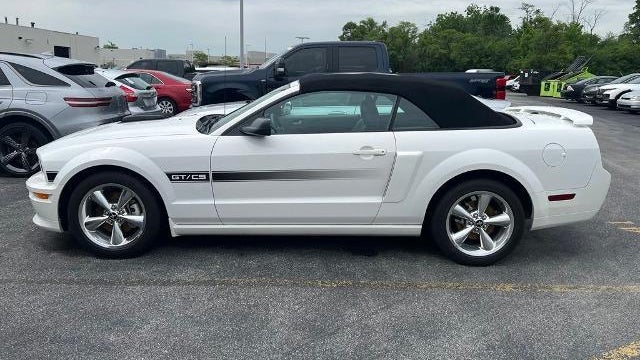 2007 Ford Mustang GT Deluxe