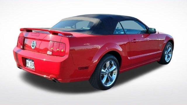 2006 Ford Mustang GT Deluxe