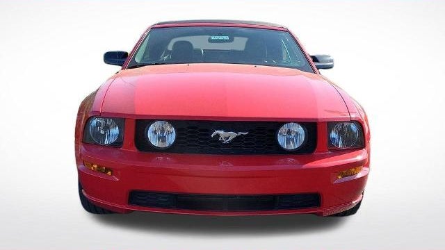 2006 Ford Mustang GT Deluxe