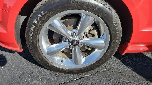 2006 Ford Mustang GT Deluxe