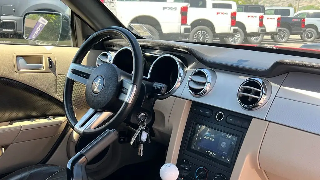 2008 Ford Mustang GT Deluxe