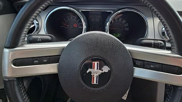 2007 Ford Mustang GT Deluxe