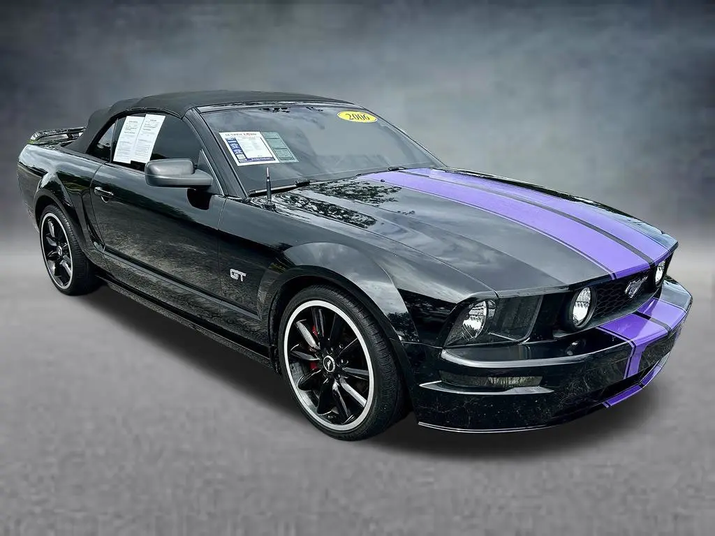 2006 Ford Mustang - $4,449