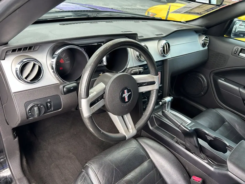 2006 Ford Mustang - $4,449