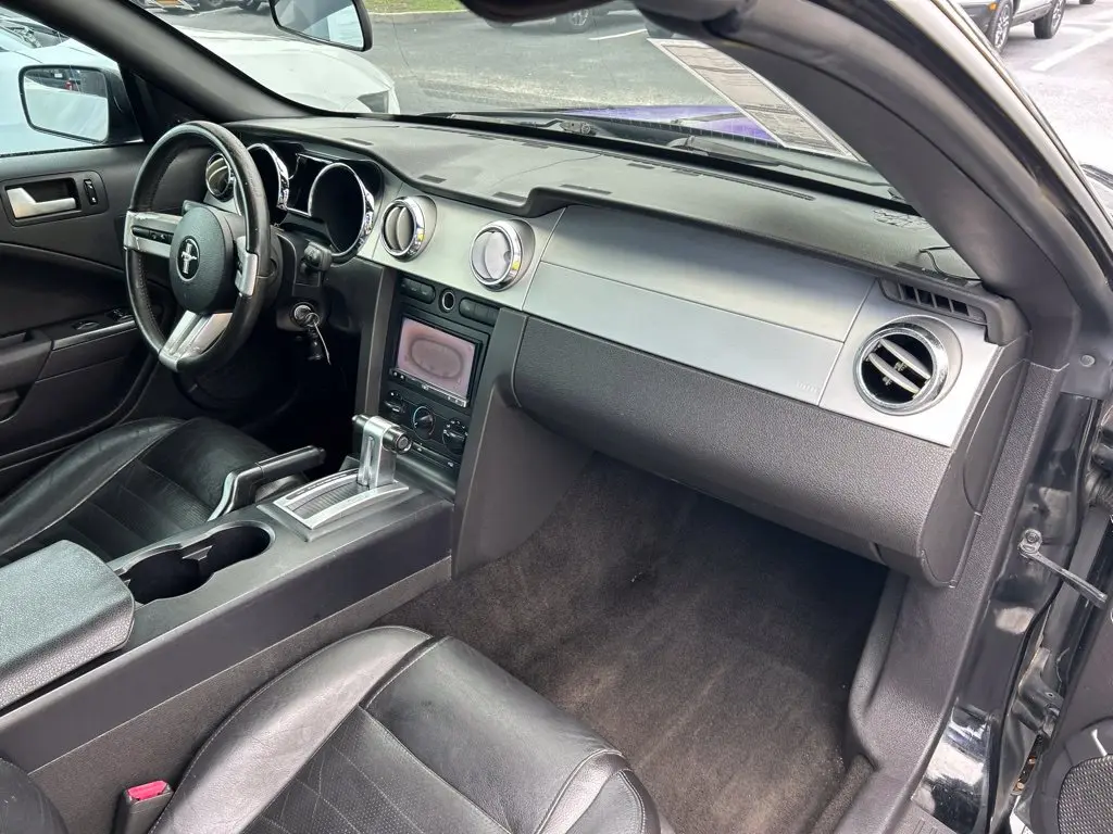 2006 Ford Mustang - $4,449