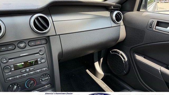 2007 Ford Shelby GT500 Base