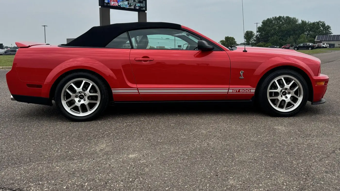 2007 Ford Shelby GT500 Base