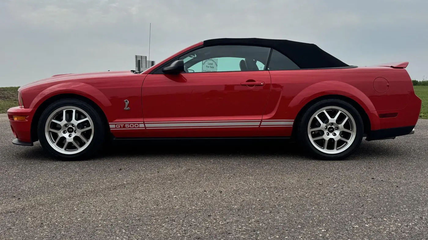 2007 Ford Shelby GT500 Base