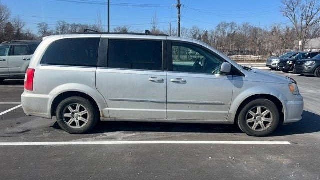 2011 Chrysler Town and Country Touring
