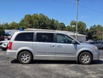2011 Town and Country Thumbnail 3