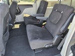 2011 Town and Country Thumbnail 13