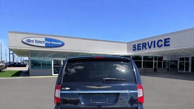 2011 Chrysler Town and Country Touring