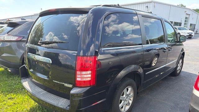 2010 Chrysler Town and Country Touring Plus