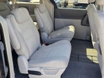 2009 Town and Country Thumbnail 13