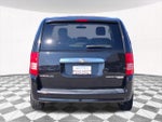2009 Town and Country Thumbnail 19