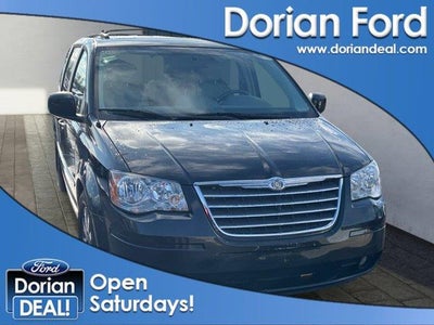 Photo of a 2009 Chrysler Town And Country Touring 4DR Mini-Van for sale