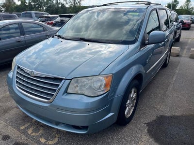 Photo of a 2009 Chrysler Town And Country Touring 4DR Mini-Van for sale