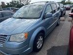 2009 Town and Country Thumbnail 4