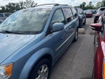 2009 Town and Country Thumbnail 5