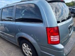 2009 Town and Country Thumbnail 8