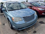 2009 Town and Country Thumbnail 20