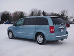2009 Town and Country Thumbnail 3