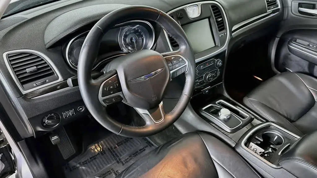 2015 Chrysler 300 Limited