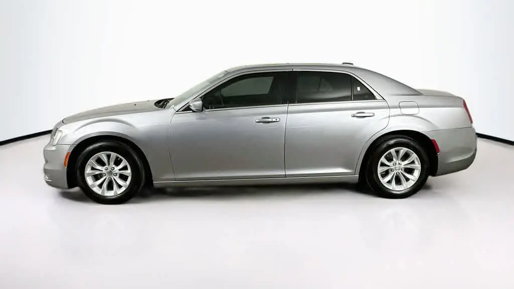 2015 Chrysler 300 Limited