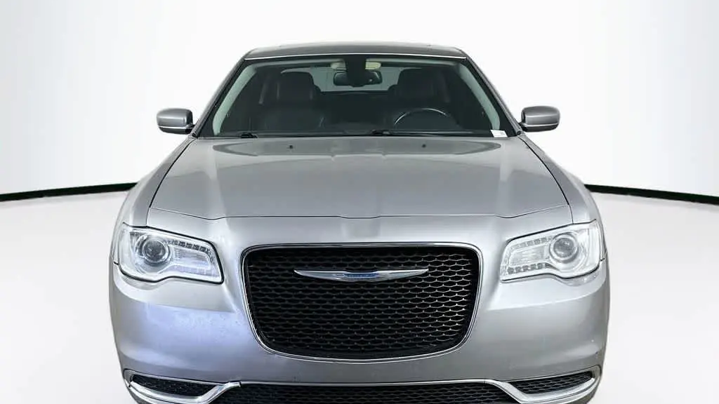 2015 Chrysler 300 Limited