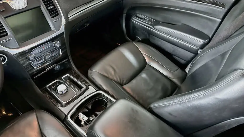 2015 Chrysler 300 Limited