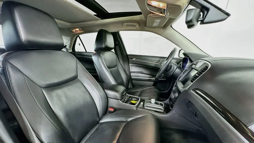 2015 Chrysler 300 Limited