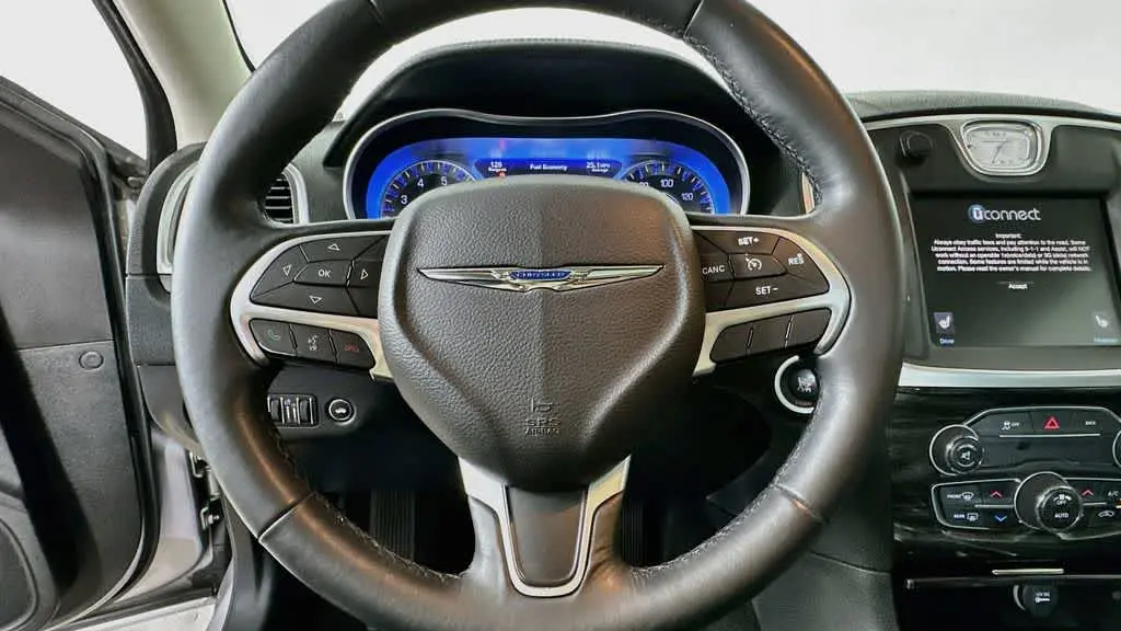 2015 Chrysler 300 Limited